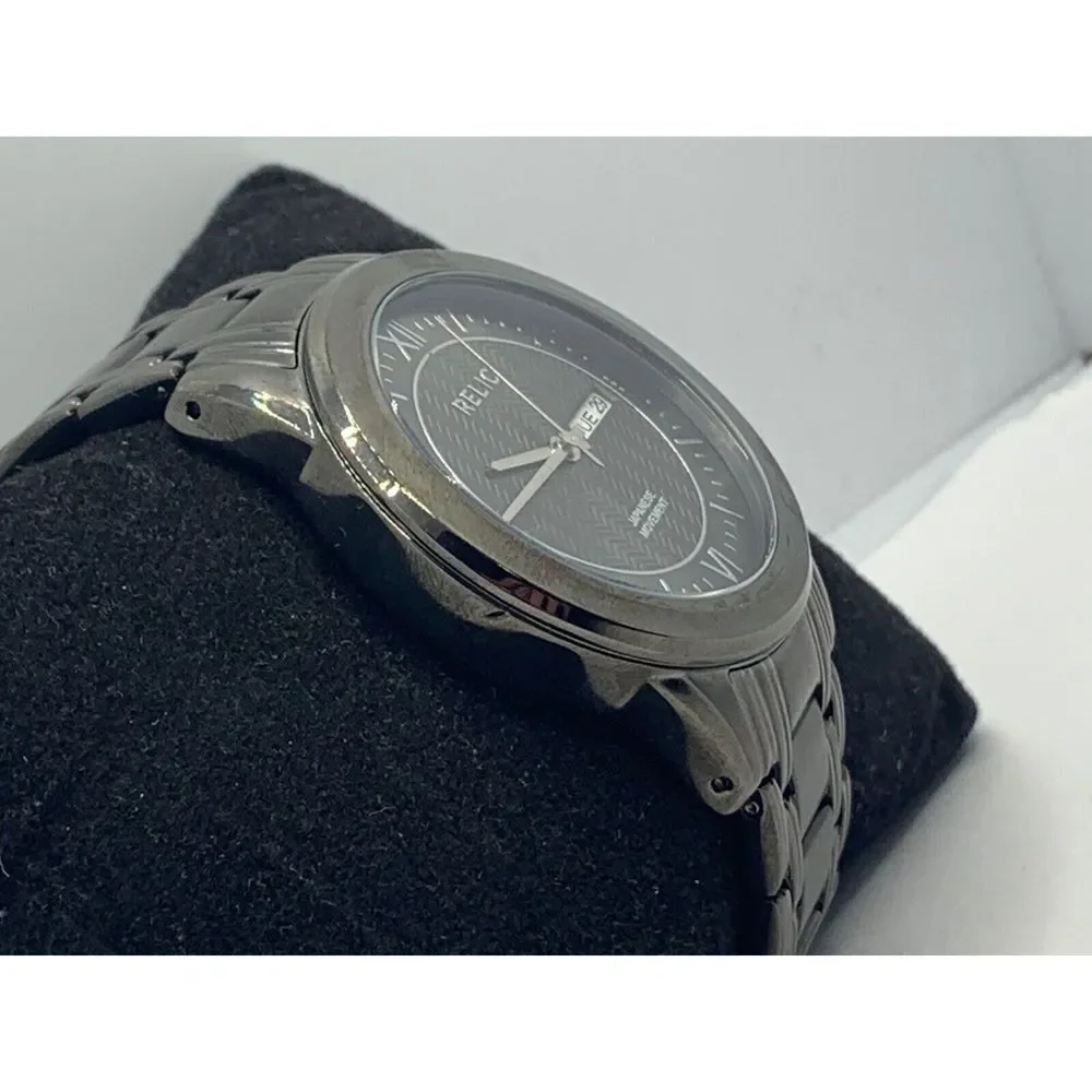 Relic ZR12053 Men's Silver Stainless Steel Analog Gray Dial Quartz Watch JD366